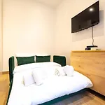 Cosy On Bastille Апартаменты
